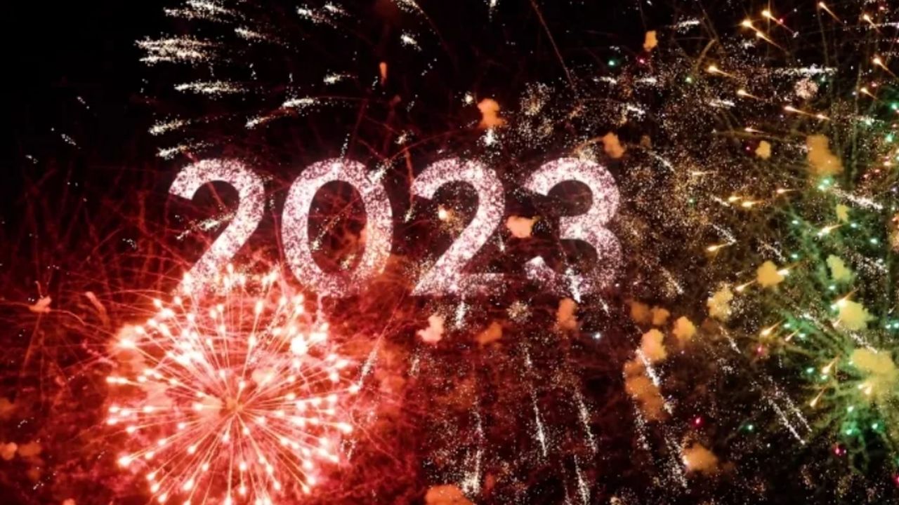 Компания Свой лес поздравляет Вас с Новым 2023 годом!!!
